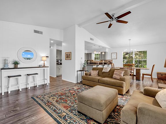 5th image of 2814 Lakeview Drive