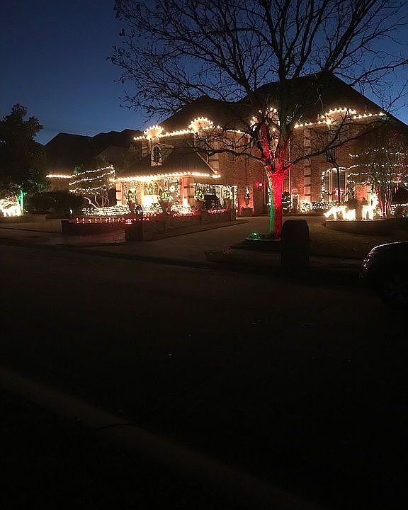 1st image of 7129 Oakbrook Dr