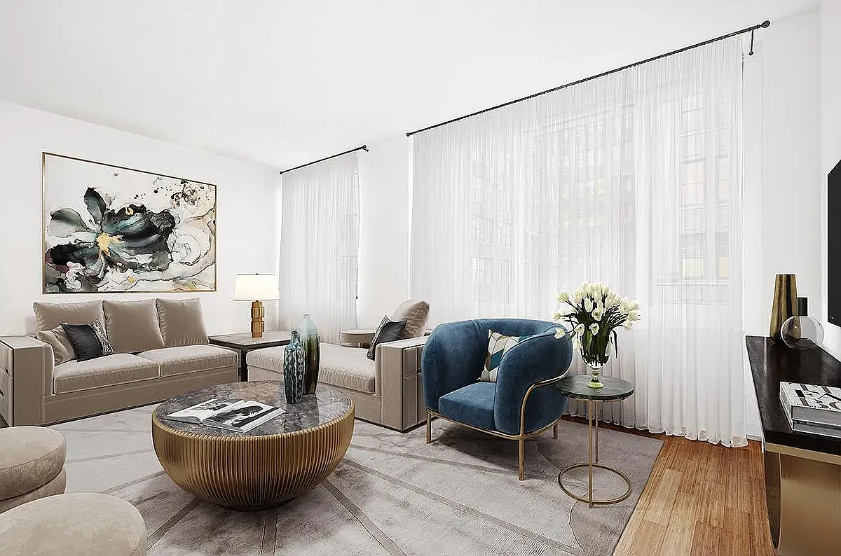 320 West 38th Street — Photo 1