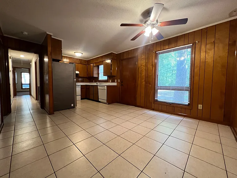 513 Pitt Moore Rd — Photo 3