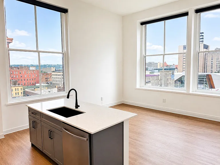 Textile Lofts — Photo 19