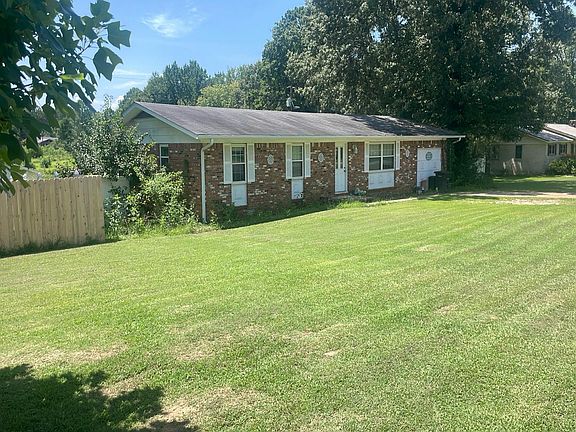 3rd image of 307 Lo Hawk Dr