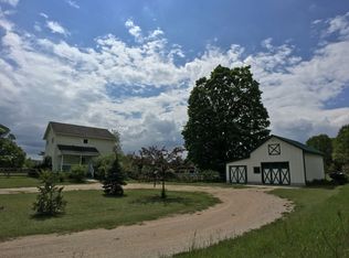 2960 Peckens Rd, Honor, MI 49640