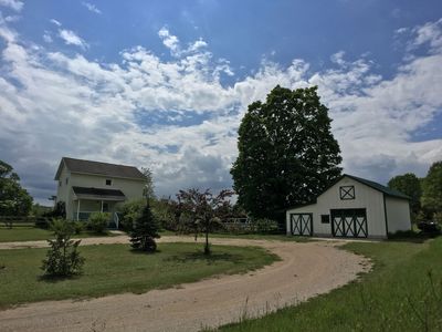 2960 Peckens Rd, Honor, MI, 49640