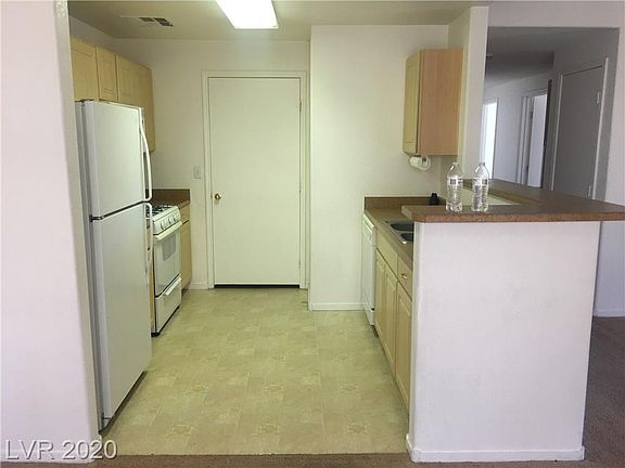 2nd image of 8250 N Grand Canyon Dr Unit 2081