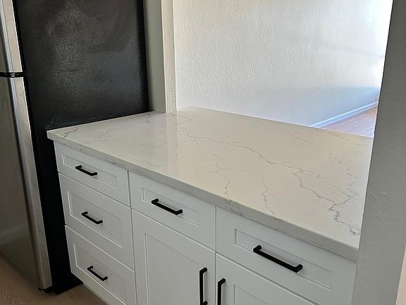 2nd image of 1700 Civic Center Dr APT 606