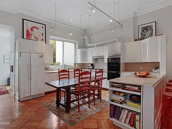 4th image of 790 Carroll St #1