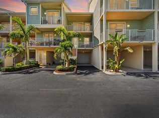 3266 Mangrove Point Dr, Ruskin, FL 33570