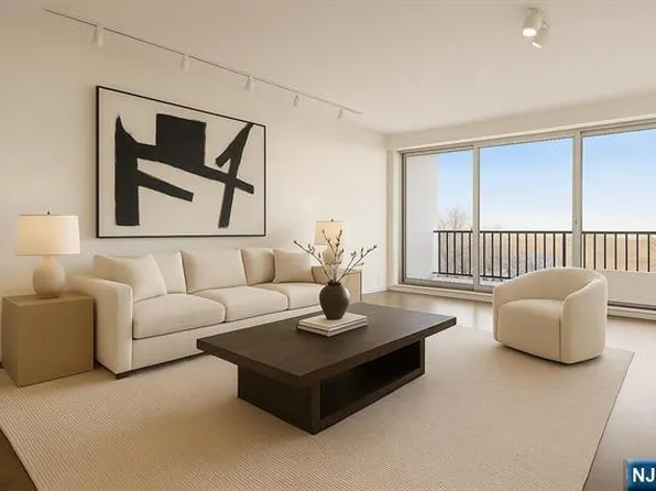 3 Horizon Rd APT G11, Fort Lee, NJ 07024