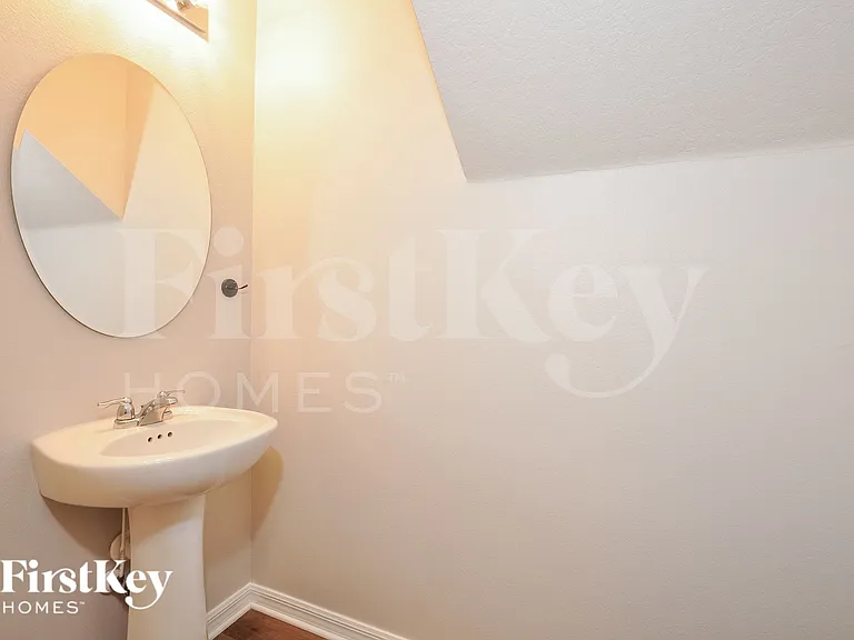 111 Pine Circle Dr — Photo 13