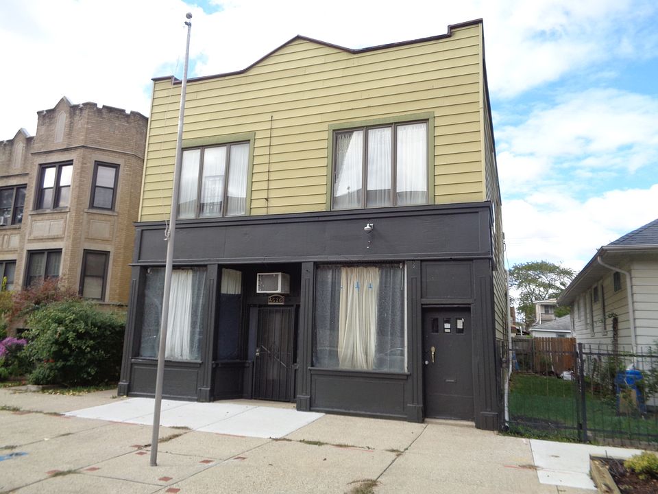 1st image of 4526 N Avers Ave