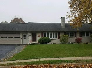 40 Orchard Rd, Mount Joy, PA 17552