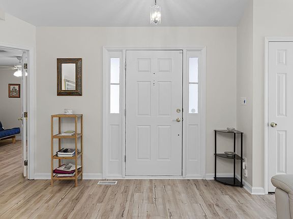 5th image of 5908 Mountain Island Dr