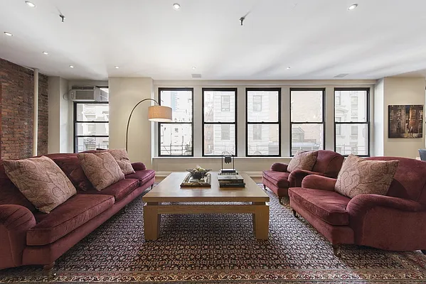 Sold by Nest Seekers International | media 13