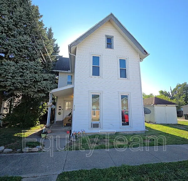 128 N River St #B — Photo 1