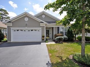 17 Waltham Way, Jackson, NJ 08527
