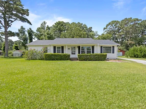 1103 Duchess Ln, Hubert, NC 28539