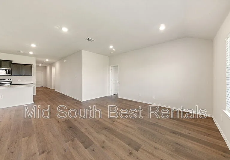 6301 Surfside Dr — Photo 11