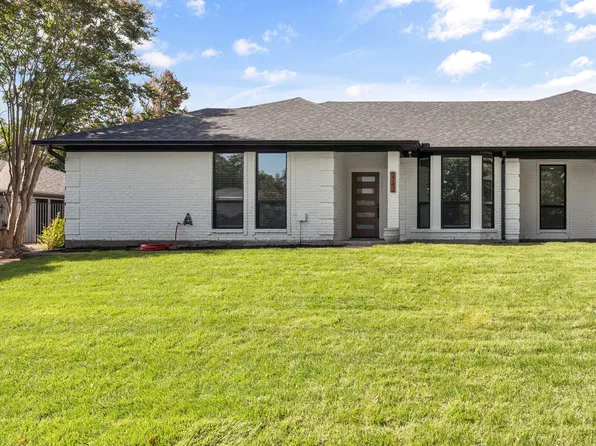 5742 Ledgestone Dr, Fort Worth, TX 76132