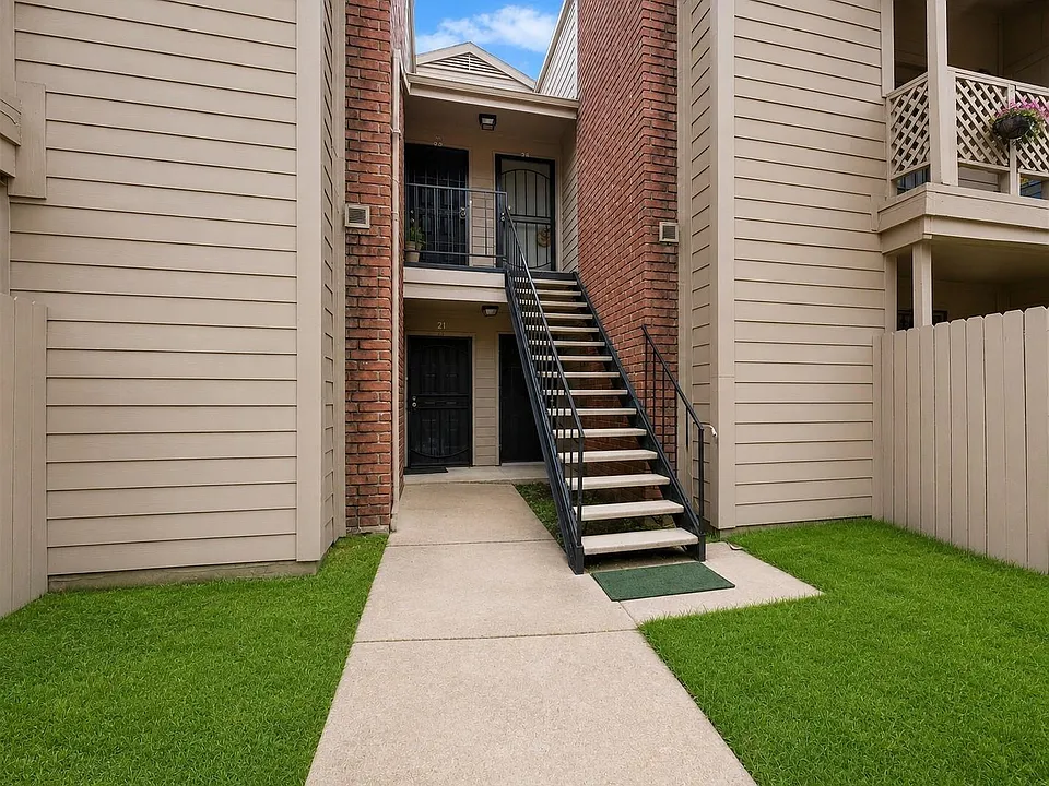 12500 Sandpiper Dr #27