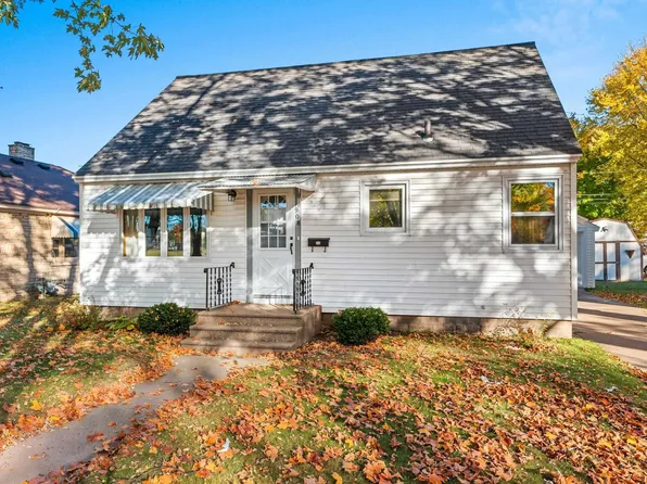 908 S Lutz St, Shawano, WI 54166