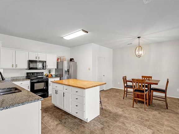 3rd image of 4260 Aldridge Ln