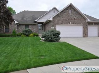 6011 Creekbend Ct, Indianapolis, IN