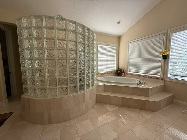 3581 Ashbourne Cir — Photo 30