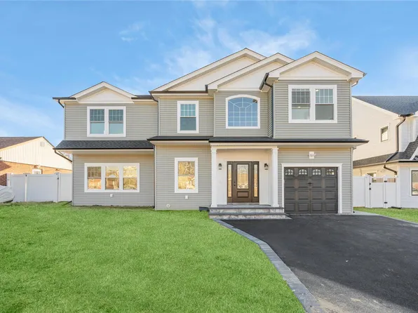 763 Magnolia Drive, Franklin Square, NY 11010