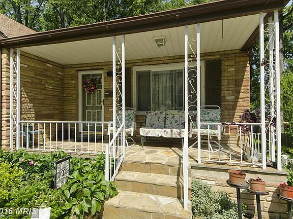 4th image of 404 W Rosemary Ln