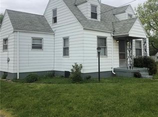 908 S Wheeling St, Oregon, OH 43616
