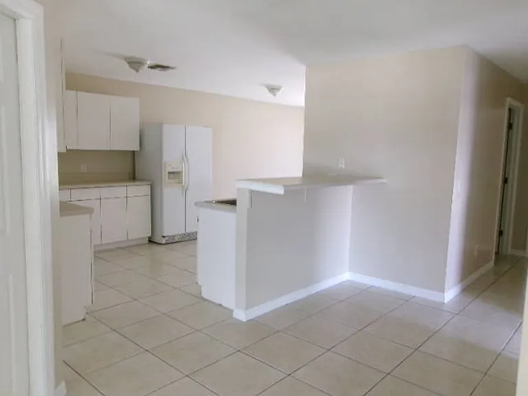 2821 Santa Barbara Blvd — Photo 4