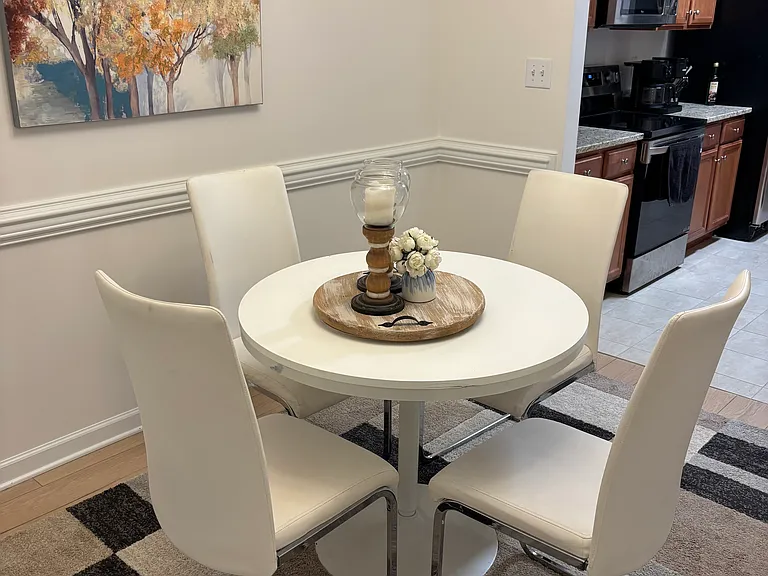 dining area/breakfast table