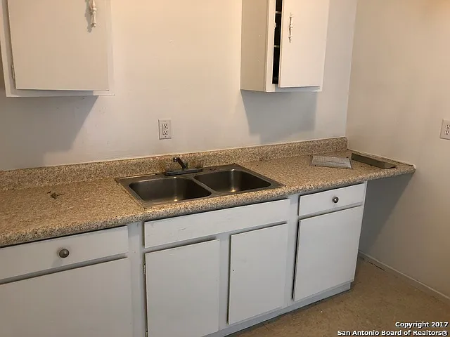 1 bed, 1.0 bath, 750 sqft, $795 — Photo 3