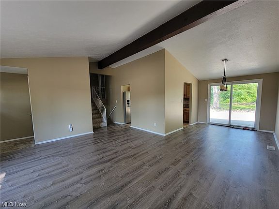 4th image of 5879 Lehman Dr