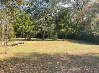 11971 Vista Oaks Ln, Hearne, TX 77859