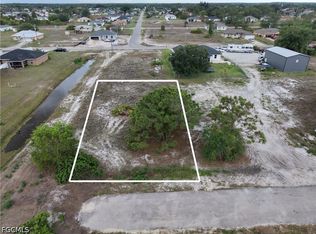 2701 39th St SW, Lehigh Acres, FL 33976