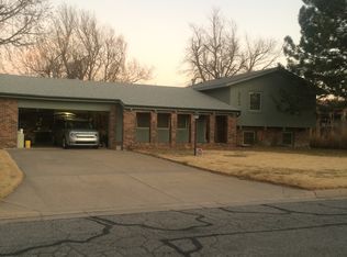 2204 Woodrow Ave, Dodge City, KS 67801