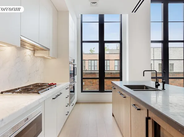 438 East 12th Street image 4 of 10