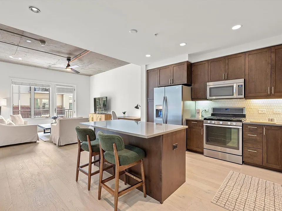 3301 Arapahoe Ave #322