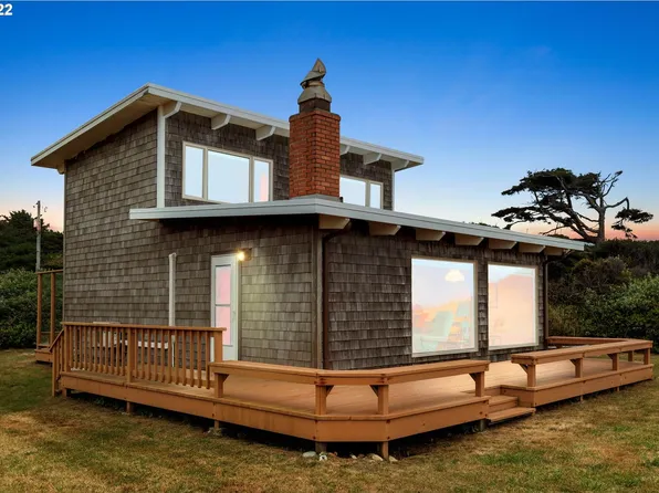 5915 Highway 101 N, Yachats, OR 97498