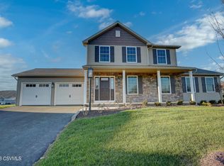 34 Oakmont Ct, Selinsgrove, PA 17870