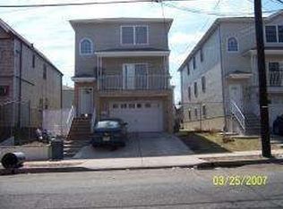 944 Olive St, Elizabeth, NJ 07201