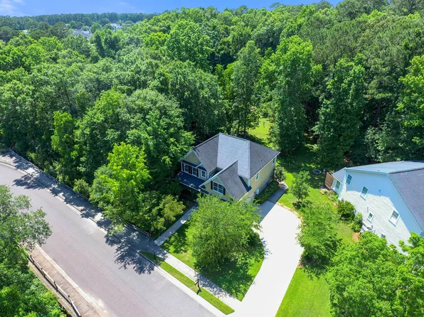 7203 Mossy Creek Ln, Hanahan, SC 29410