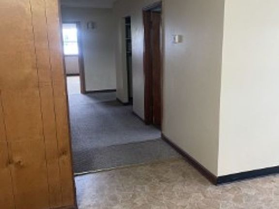 5th image of 117 N Church St #4