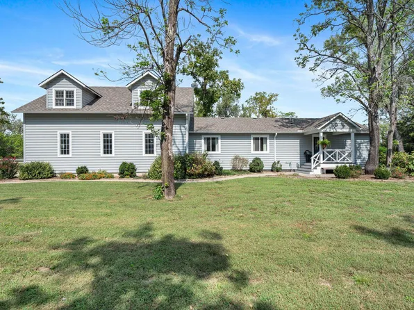 7800 SW 36th St, Halstead, KS 67056