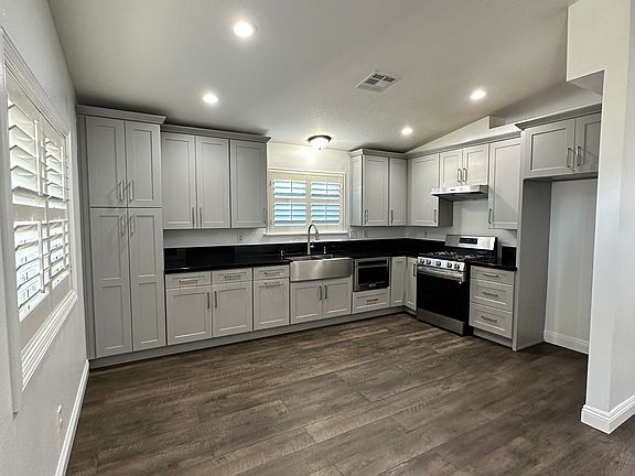 5th image of 343 Manzanita Ct