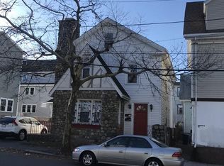 12 Cottage St, Lynn, MA 01905