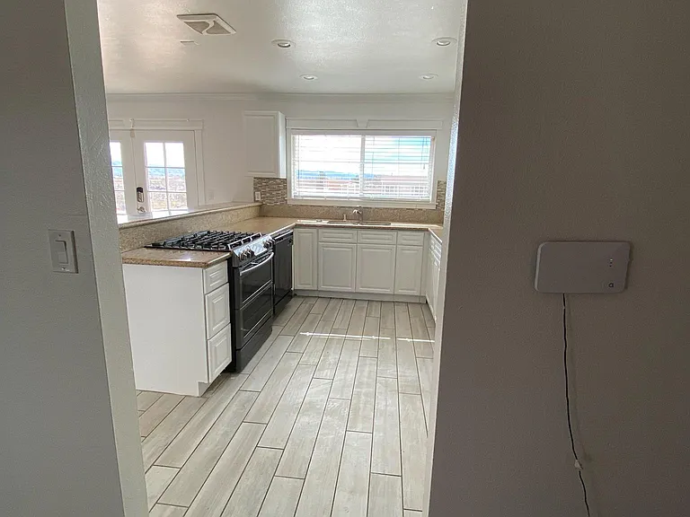 17407 Capri St — Photo 13