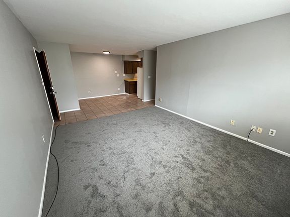 3rd image of 5020 40th Ave #4023-3